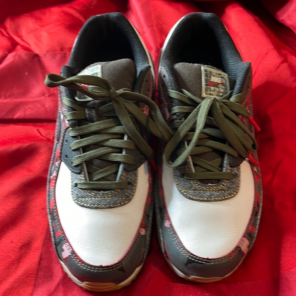 Nike air
